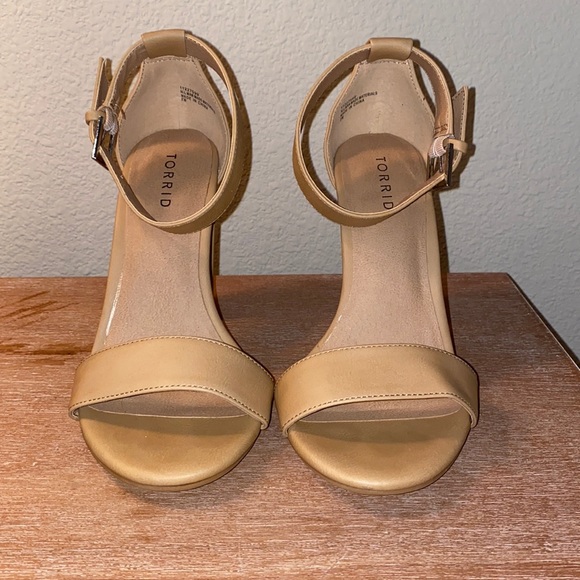 torrid Shoes - Torrid Nude Block Heels (WIDE)